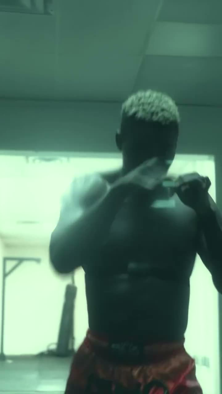 Robson Etuke Diamond training at Triumph Muay Thai Scarborough in a cinematic montage filmed by @_junkfuuds